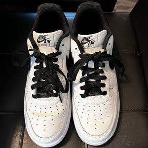 Nike Air Force 1 Mens 8.5